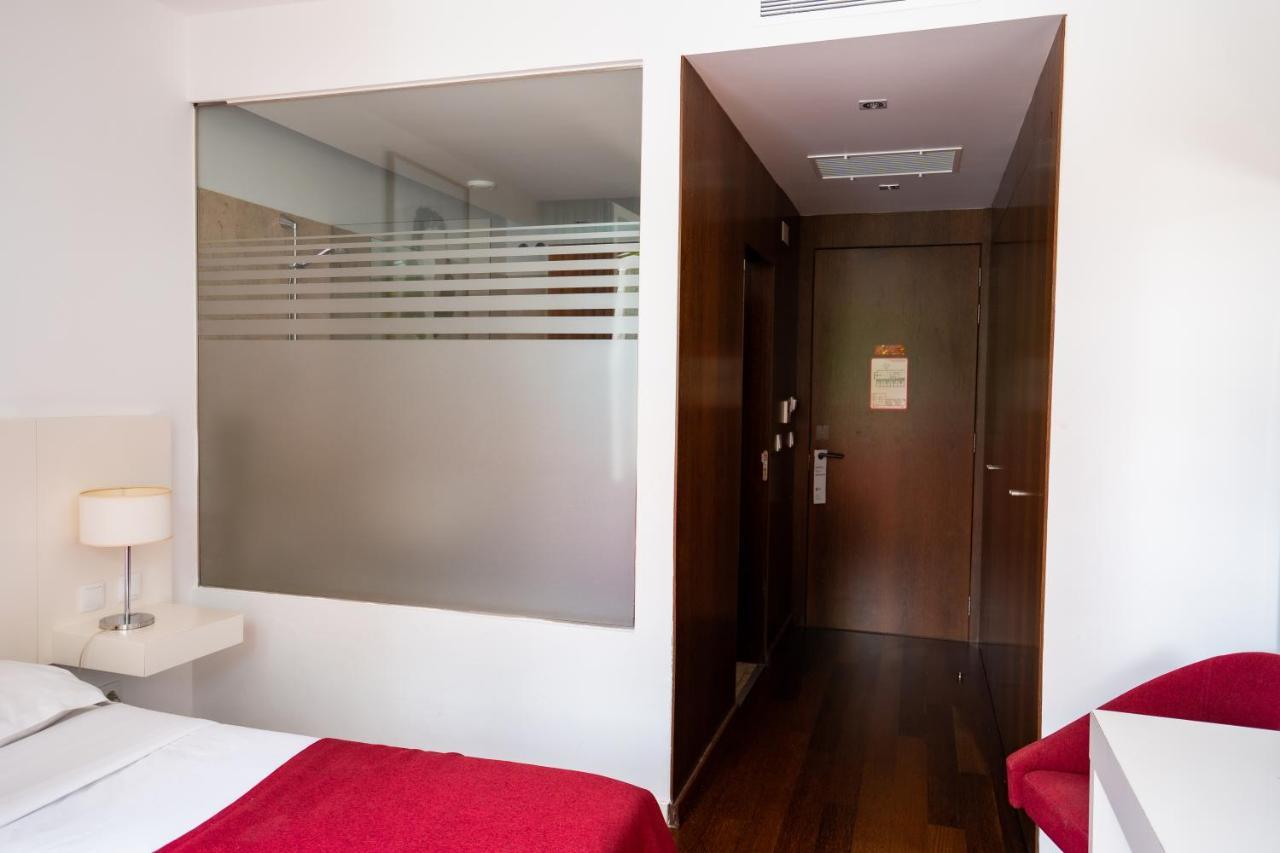 Standard Twin Room,1307749597:JPEG