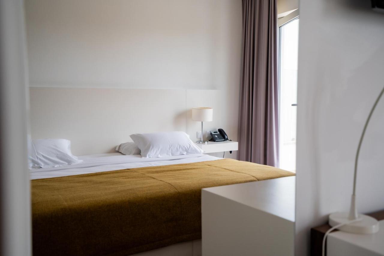 Deluxe Double Room with Balcony,1307750782:JPEG