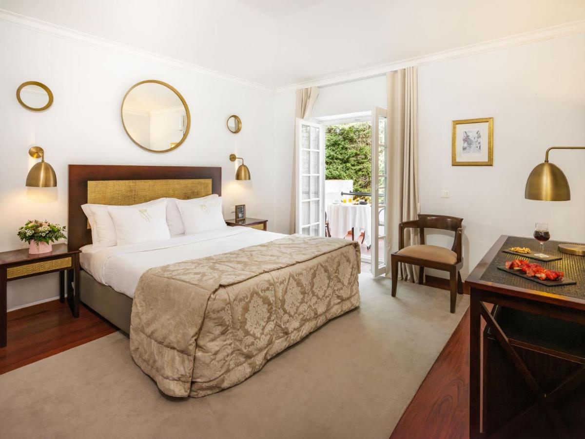 Charming Double Balcony,1498852678:JPEG
